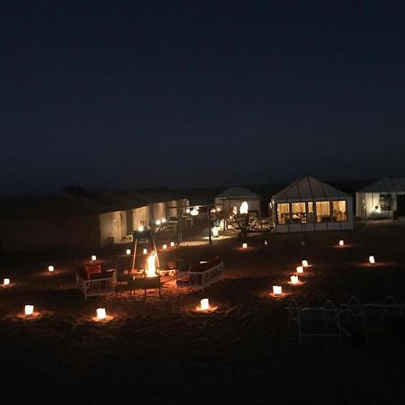 Riad Caravasar Merzouga Exteriér fotografie