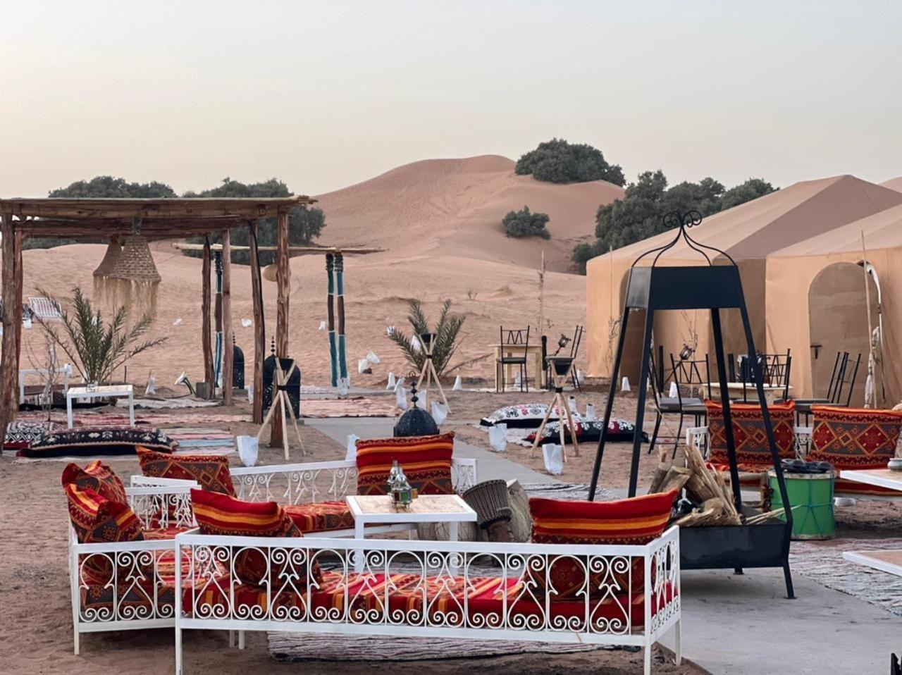 Riad Caravasar Merzouga Exteriér fotografie